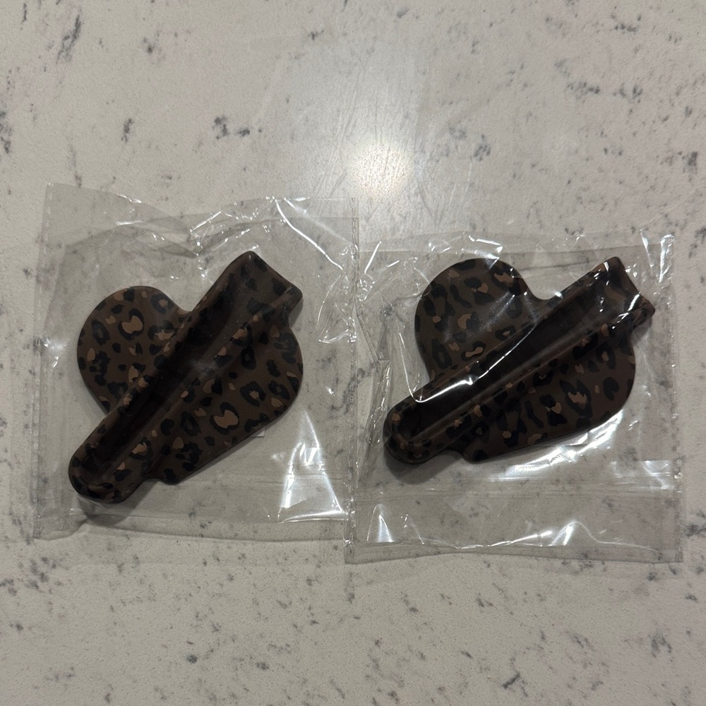 Tarte Leopard Print Phone Grip lip gloss holder